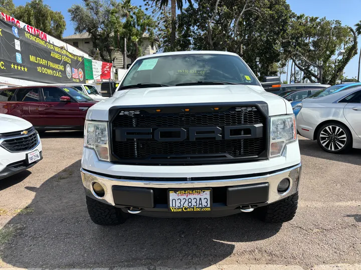 WHITE, 2014 FORD F150 SUPERCREW CAB Image 2