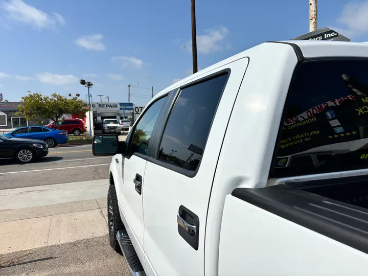 WHITE, 2014 FORD F150 SUPERCREW CAB Image 10