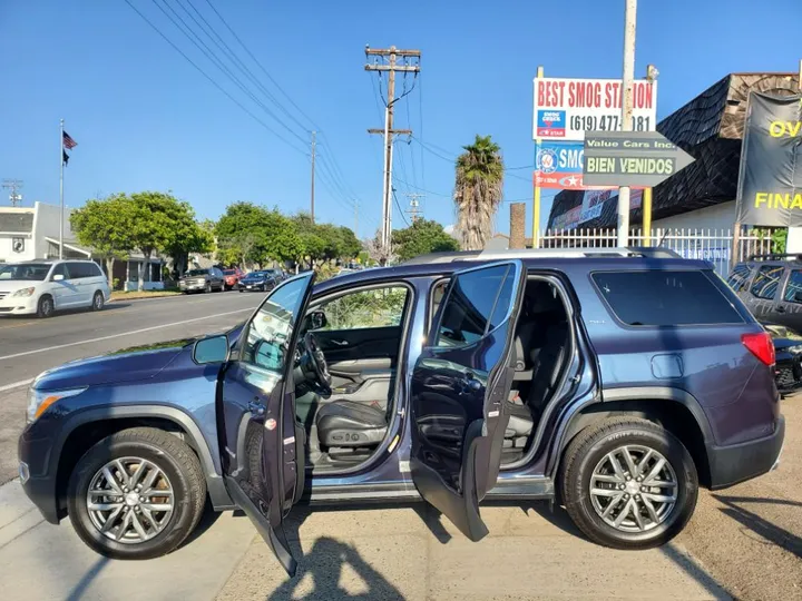 BLUE, 2019 GMC ACADIA Image 11