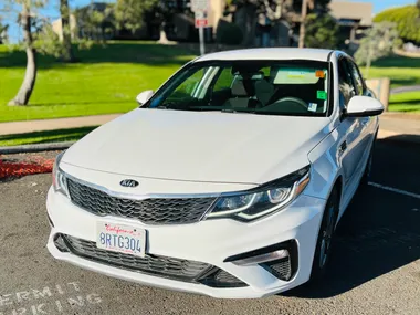 WHITE, 2020 KIA OPTIMA Image 12