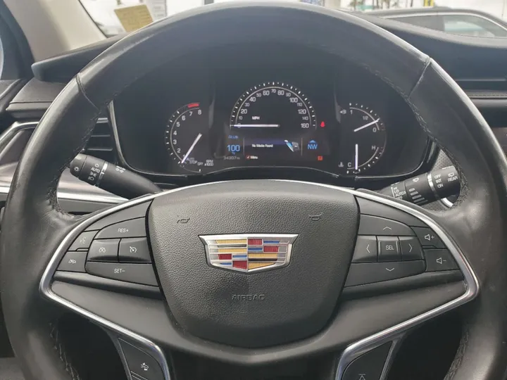 BLACK, 2018 CADILLAC XT5 Image 21