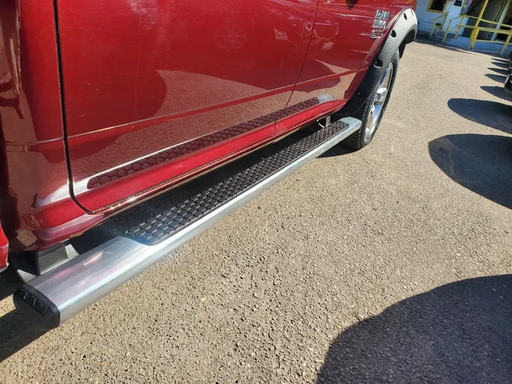 RED, 2016 RAM 1500 CREW CAB Image 9