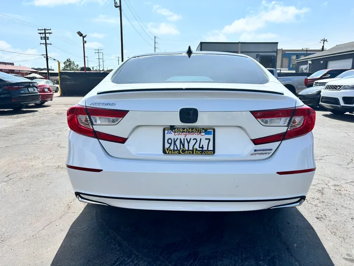 WHITE, 2022 HONDA ACCORD HYBRID Image 6