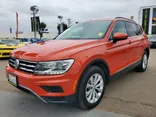 ORANGE, 2018 VOLKSWAGEN TIGUAN Thumnail Image 2