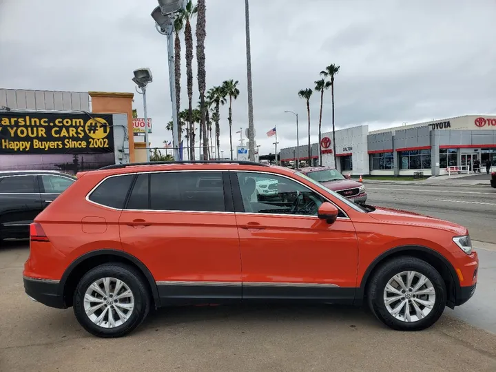 ORANGE, 2018 VOLKSWAGEN TIGUAN Image 12