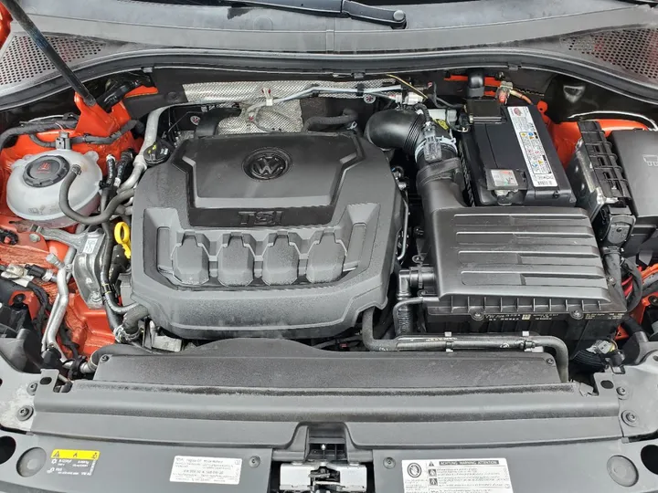 ORANGE, 2018 VOLKSWAGEN TIGUAN Image 30