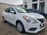 WHITE, 2019 NISSAN VERSA Thumnail Image 9