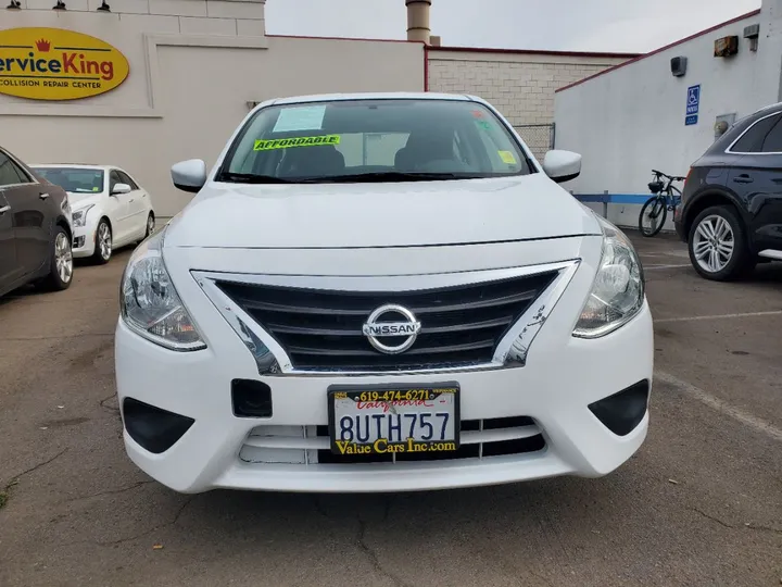 WHITE, 2019 NISSAN VERSA Image 11