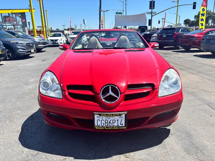 RED, 2008 MERCEDES-BENZ SLK-CLASS Image 2