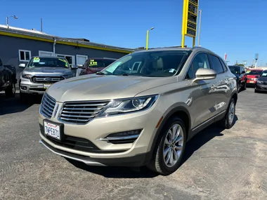 GOLD, 2017 LINCOLN MKC Image 18