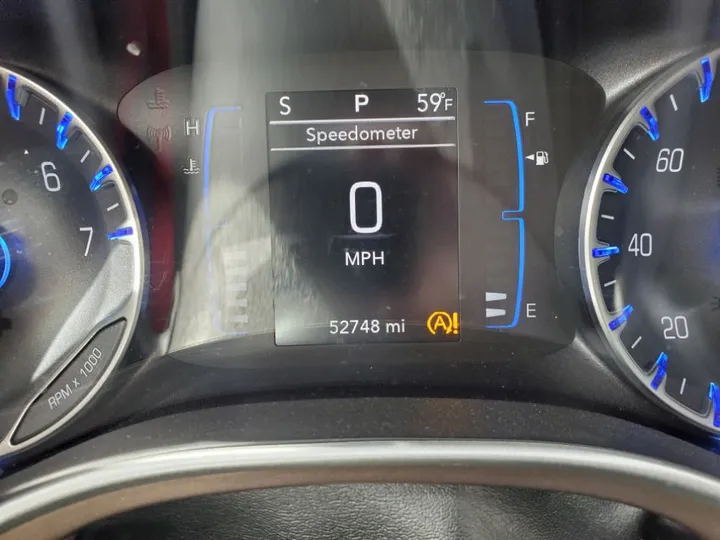 GRAY, 2019 CHRYSLER PACIFICA Image 28