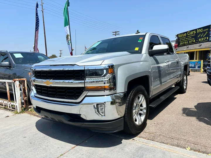 SILVER, 2017 CHEVROLET SILVERADO 1500 CREW CAB Image 1