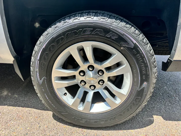 SILVER, 2017 CHEVROLET SILVERADO 1500 CREW CAB Image 26