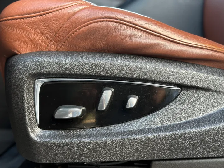 BLACK, 2016 CADILLAC ESCALADE Image 22