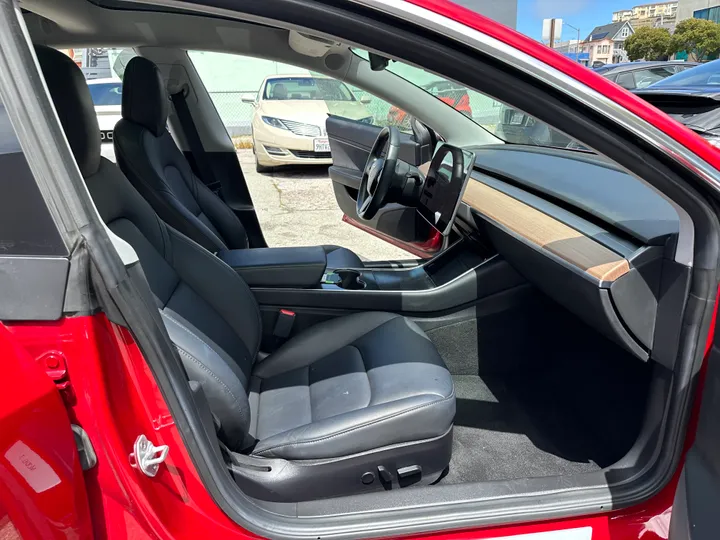 RED, 2018 TESLA MODEL 3 Image 8