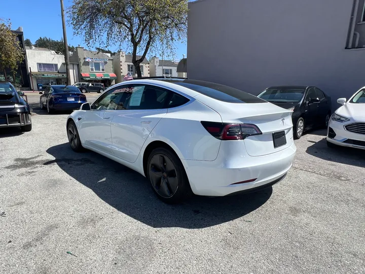 WHITE, 2020 TESLA MODEL 3 Image 7