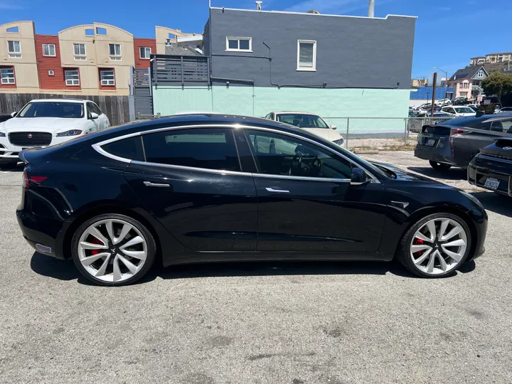 BLACK, 2018 TESLA MODEL 3 Image 2