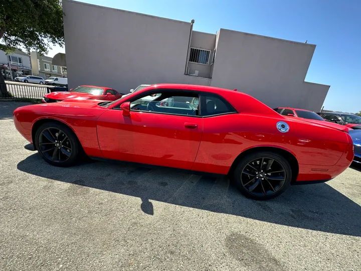 RED, 2020 DODGE CHALLENGER Image 4