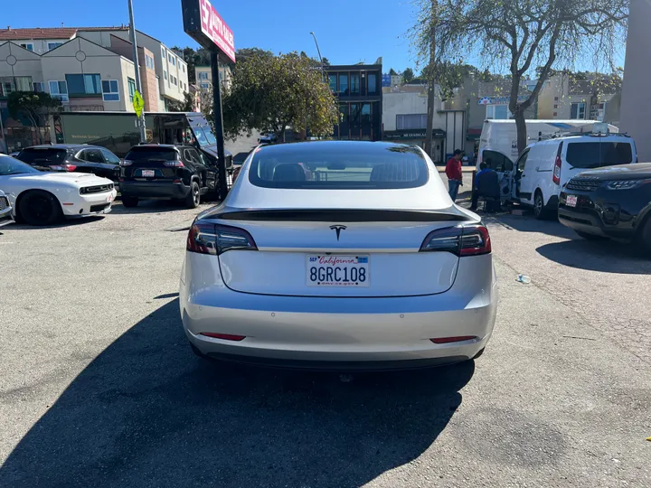 SILVER, 2018 TESLA MODEL 3 Image 8