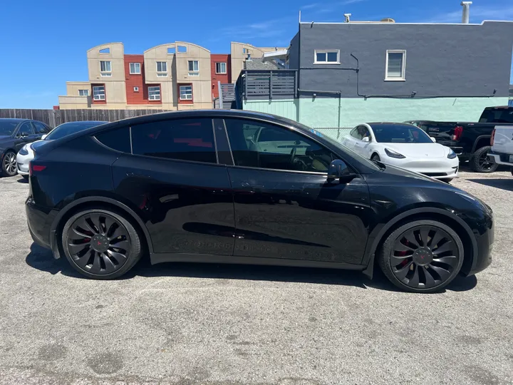 BLACK, 2021 TESLA MODEL Y Image 2