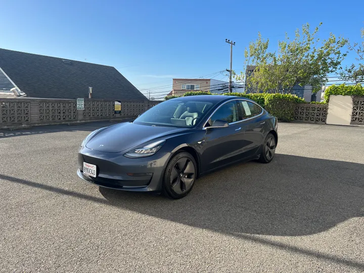 GRAY, 2018 TESLA MODEL 3 Image 8