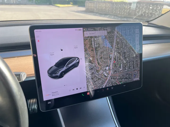 GRAY, 2018 TESLA MODEL 3 Image 20