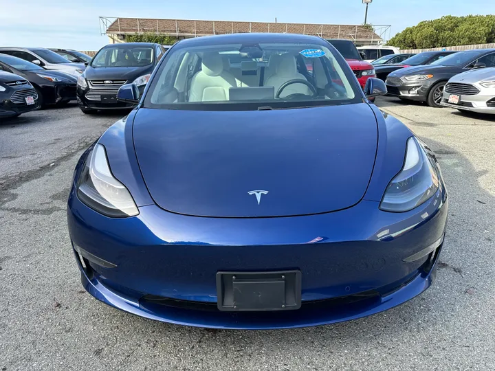 BLUE, 2021 TESLA MODEL 3 Image 5