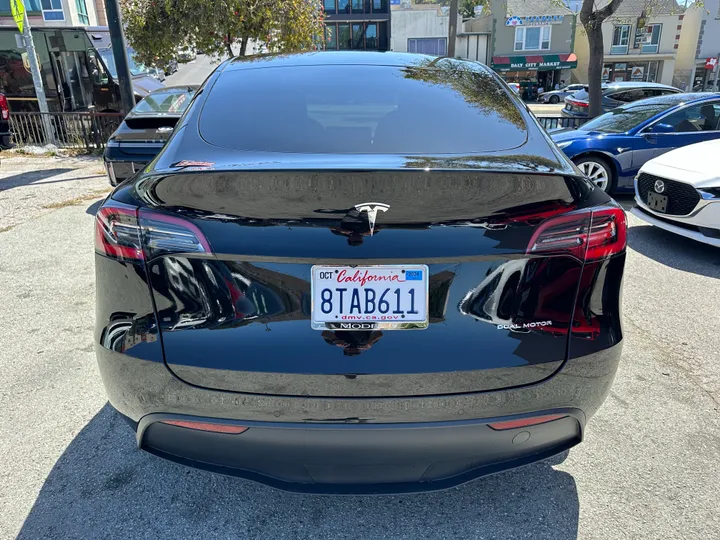 BLACK, 2021 TESLA MODEL Y Image 5