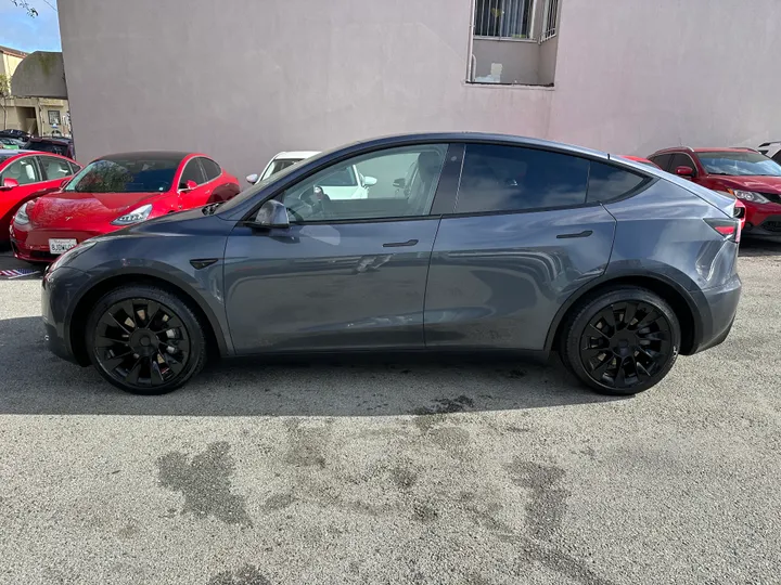 GRAY, 2020 TESLA MODEL Y Image 2