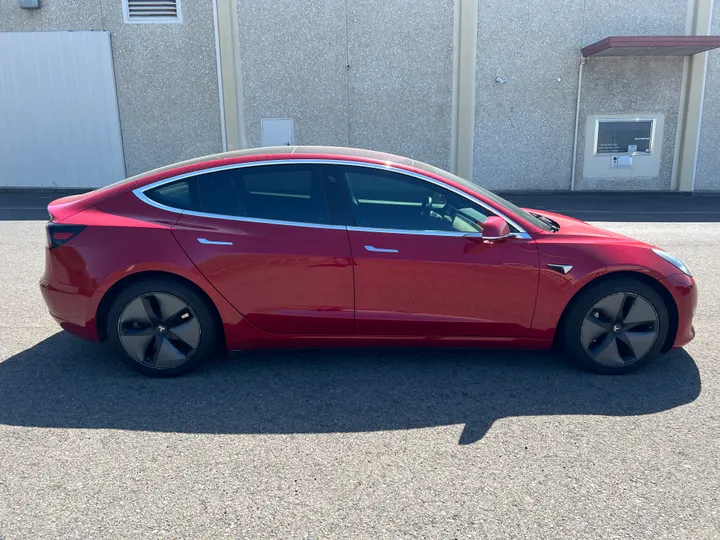 RED, 2019 TESLA MODEL 3 Image 6