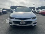 WHITE, 2017 CHEVROLET MALIBU Thumnail Image 4