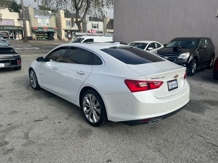 WHITE, 2017 CHEVROLET MALIBU Image 7