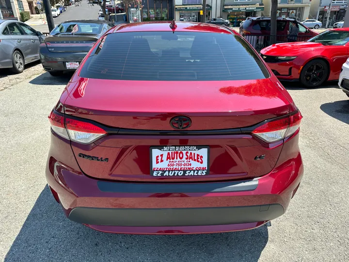 RED, 2022 TOYOTA COROLLA Image 5