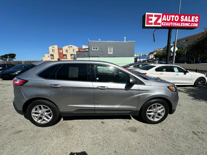 SILVER, 2021 FORD EDGE Image 2