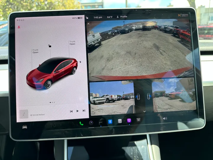 RED, 2018 TESLA MODEL 3 Image 17