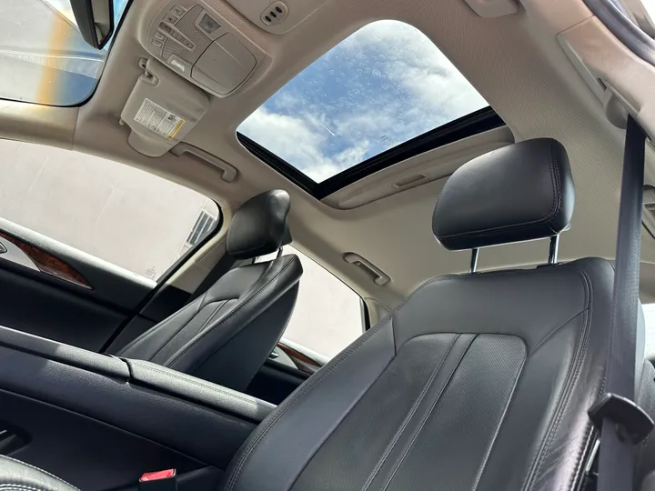 GRAY, 2015 LINCOLN MKZ Image 11