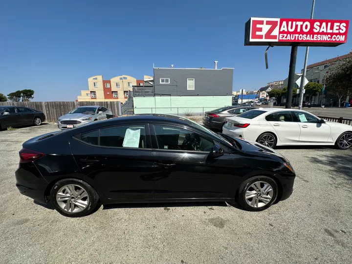 BLACK, 2020 HYUNDAI ELANTRA Image 2