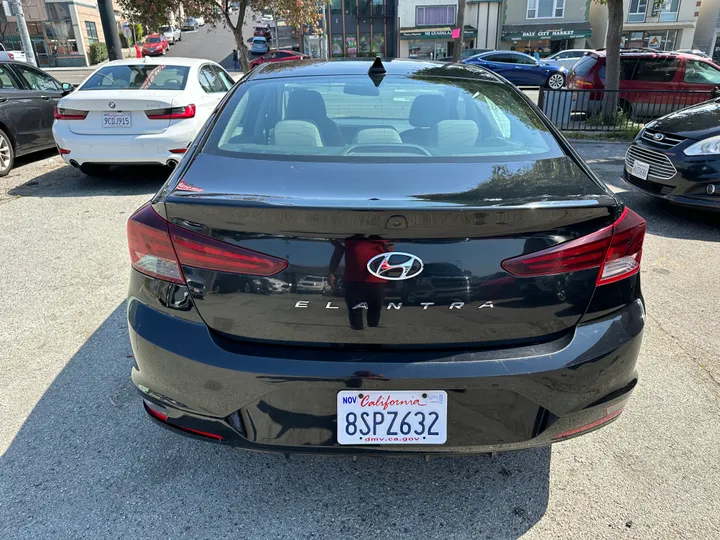 BLACK, 2020 HYUNDAI ELANTRA Image 5