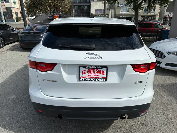 WHITE, 2020 JAGUAR F-PACE Image 5