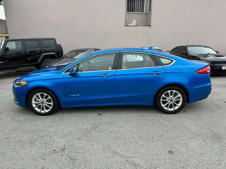 BLUE, 2019 FORD FUSION Image 2