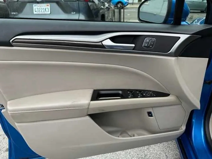 BLUE, 2019 FORD FUSION Image 9