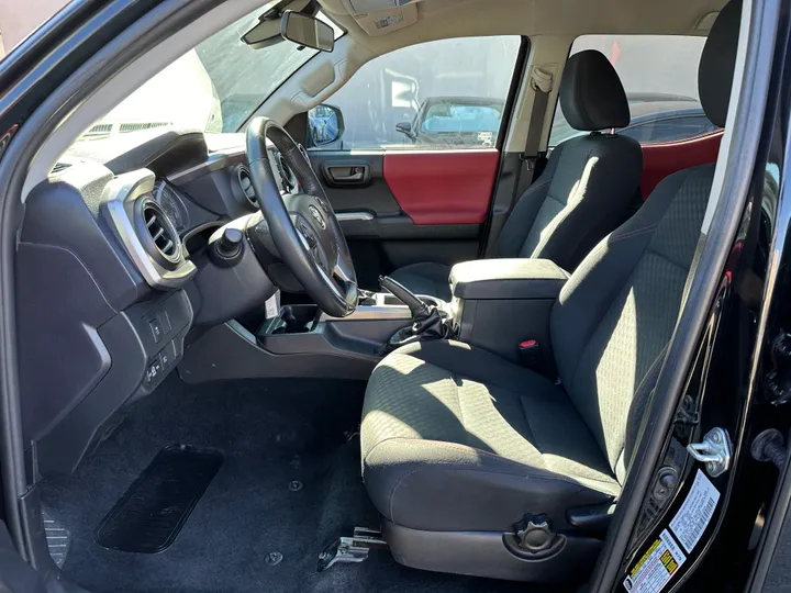 BLACK, 2021 TOYOTA TACOMA DOUBLE CAB Image 6