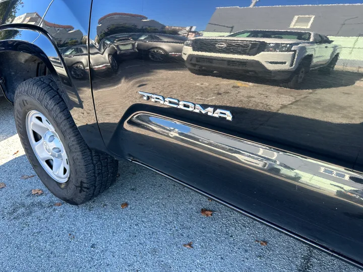 BLACK, 2021 TOYOTA TACOMA DOUBLE CAB Image 21