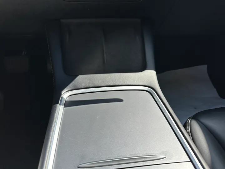 GRAY, 2022 TESLA MODEL 3 Image 18