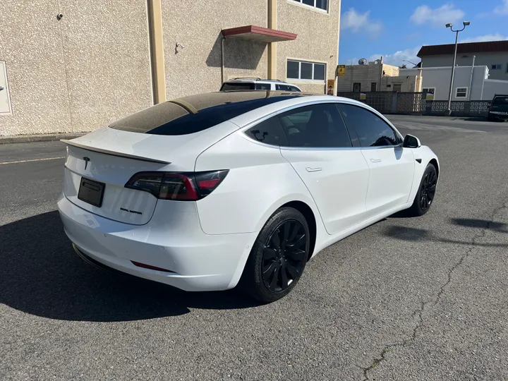 WHITE, 2019 TESLA MODEL 3 Image 5