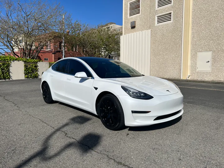 WHITE, 2019 TESLA MODEL 3 Image 7