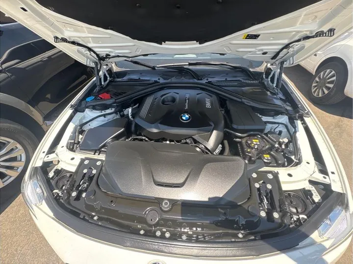 WHITE, 2017 BMW 3 SERIES Image 19