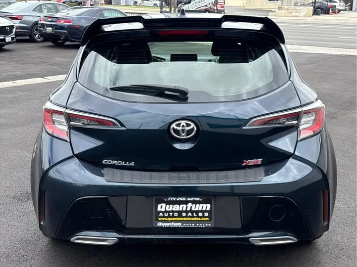 BLUE, 2019 TOYOTA COROLLA HATCHBACK Image 4
