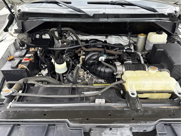 WHITE, 2017 NISSAN NV3500 HD PASSENGER Image 21