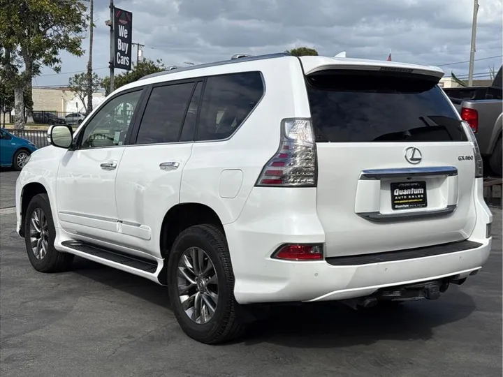 WHITE, 2017 LEXUS GX Image 3